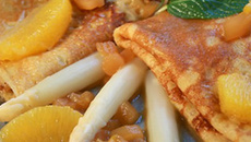 Crêpes aux asperges blanches des Landes et oranges, façon suzette