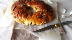 Couronne des Rois aux fruits secs et fève tonka