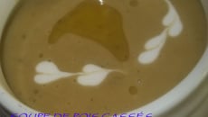 Soupe de pois cassés, carottes, poireau et oignon