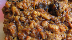 Biscuits très tendres aux carottes, raisins et écorces d'orange