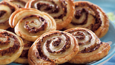 Escargots feuilletés aux tomates séchées