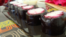 Sushi fruits rouges hibiscus sauce ivoire tonka