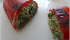 Piquillos farcis au  chèvre & épinards