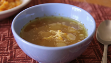 Soupe à l'oignon grand-mère