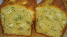 Cake au chèvre et pommes à la menthe