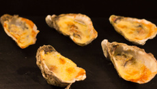 Huîtres chaudes gratinées
