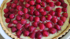 Tarte framboises et pignons