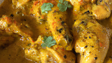 Poulet au curry au parfum de Corinthe