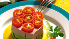 Tomates en terrine de thon à l'avocat