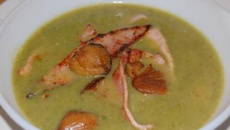 Velouté de laitue aux marrons et jambon