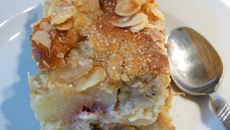 Gâteau moelleux aux pêches