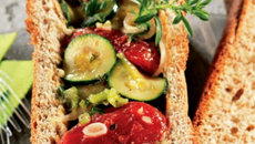 Pain de mie complet aux légumes marinés