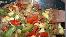 Wok au porc et aux poivrons