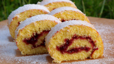 Gâteau roulé à la confiture de framboises