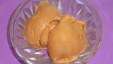 Glace à l'abricot maison