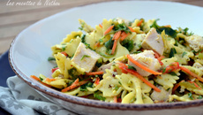 Salade de pâtes au poulet, vinaigrette moutarde et curry