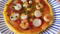 Pastilla aux fruits de mer