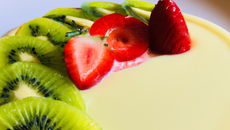 Mousse au citron, fraise et kiwi