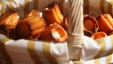 Cannelés bordelais à la fleur d'oranger