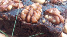 Brownie à la cassonade et avec les noix de mon jardin