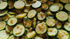 Sauté de courgettes pour une soirée d'été