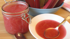 Compotée de rhubarbe aux framboises
