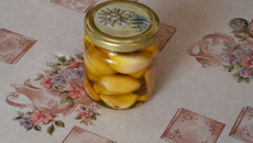 Ail confit, un condiment simple et délicieux
