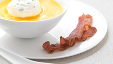 Velouté de carottes et émulsion Boursin cuisine ail & fines herbes light