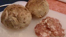 Petits pains aux noix et au gruyère