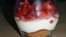 Tiramisu aux fraises en verrine