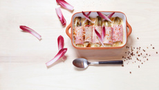 Endives braisées au miel, roulées au jambon et plumes d’endives