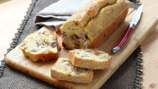 Cake salé chèvre figue et jambon