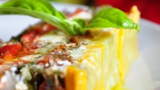Mille feuilles de légumes du soleil au fromage de chèvre