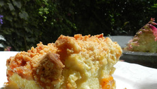 Flan aux abricots au crumble de biscuits