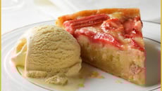 Tarte à la frangipane rhubarbe et orange vanille