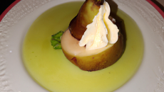 Poire chartreuse à la crème