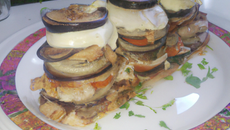 Mille feuilles de poulet et aubergines