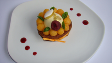 Tartelette au melon, framboise, basilic et huile d'olive