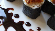 Maki au foie gras et figues marinées réduction balsamique à la vanille