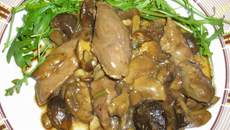 Aiguillettes de canard au cèpes