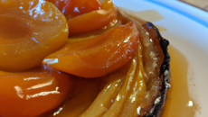 Tarte tatin à l'abricot confit
