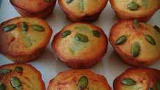 Mini moelleux au melon et à la cardamome, sans gluten