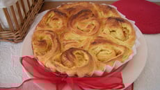 Brioche aux abricots caramélisés, anis et safran
