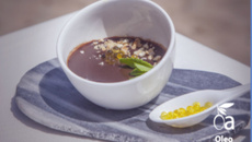 Chocolat noir doux avec fleurs de sel et perles