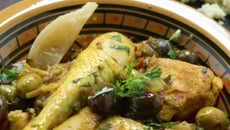 Tajine de poulet aux olives et citrons confits