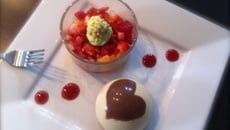 Dôme chocolat blanc à la mousse de framboise