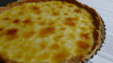 Tarte au cantal, délice de dernière minute