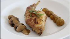 Cuisses de lapin aux mirabelles