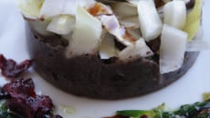 Salade d'endive, mâche & autres légumes de saison