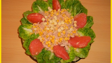 Salade de thon, maïs et pamplemousse